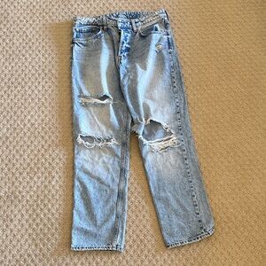 Distressed Light Blue women’s Jeans